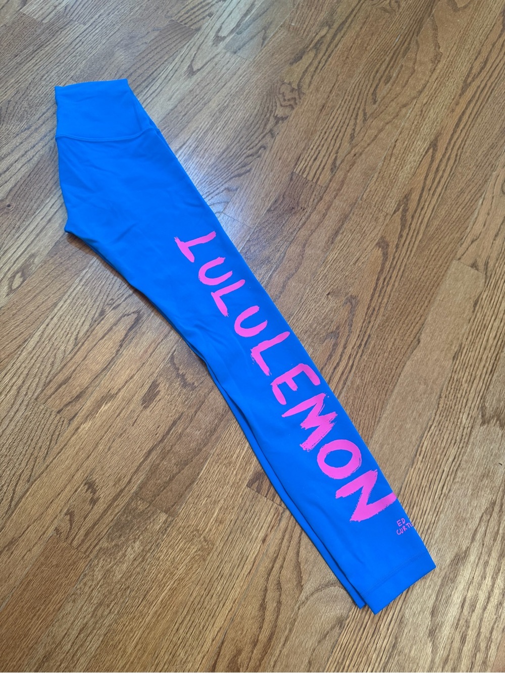 Lululemon poolside Ed Curtis nwot